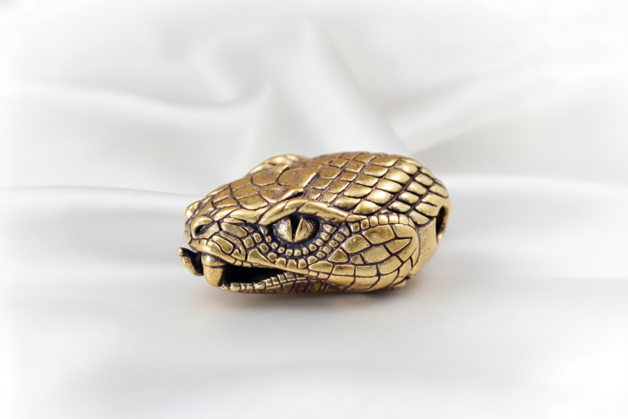 1 pc Snake Head Brass Buckle EDC Paracord Pendant – Outdoor DIY Woven Rope Accessory, Adult Fidget Decompression Toy, Tactical EDC Gear