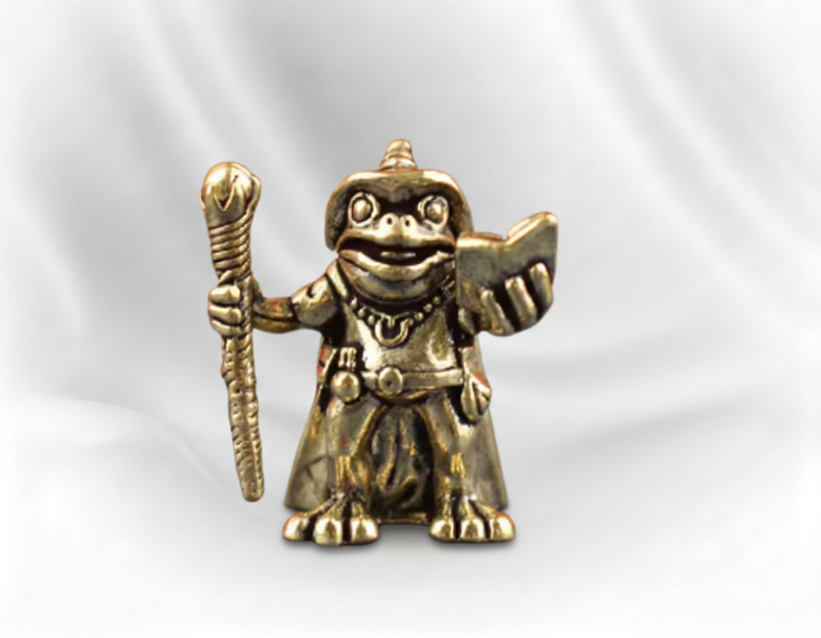1 Pc Brass Frog Wizard Figurine with Magic Book – Mini Fantasy Desktop Sculpture, Enchanting Animal Desk Decor, Collector’s Gift (2.8–3.1 cm)