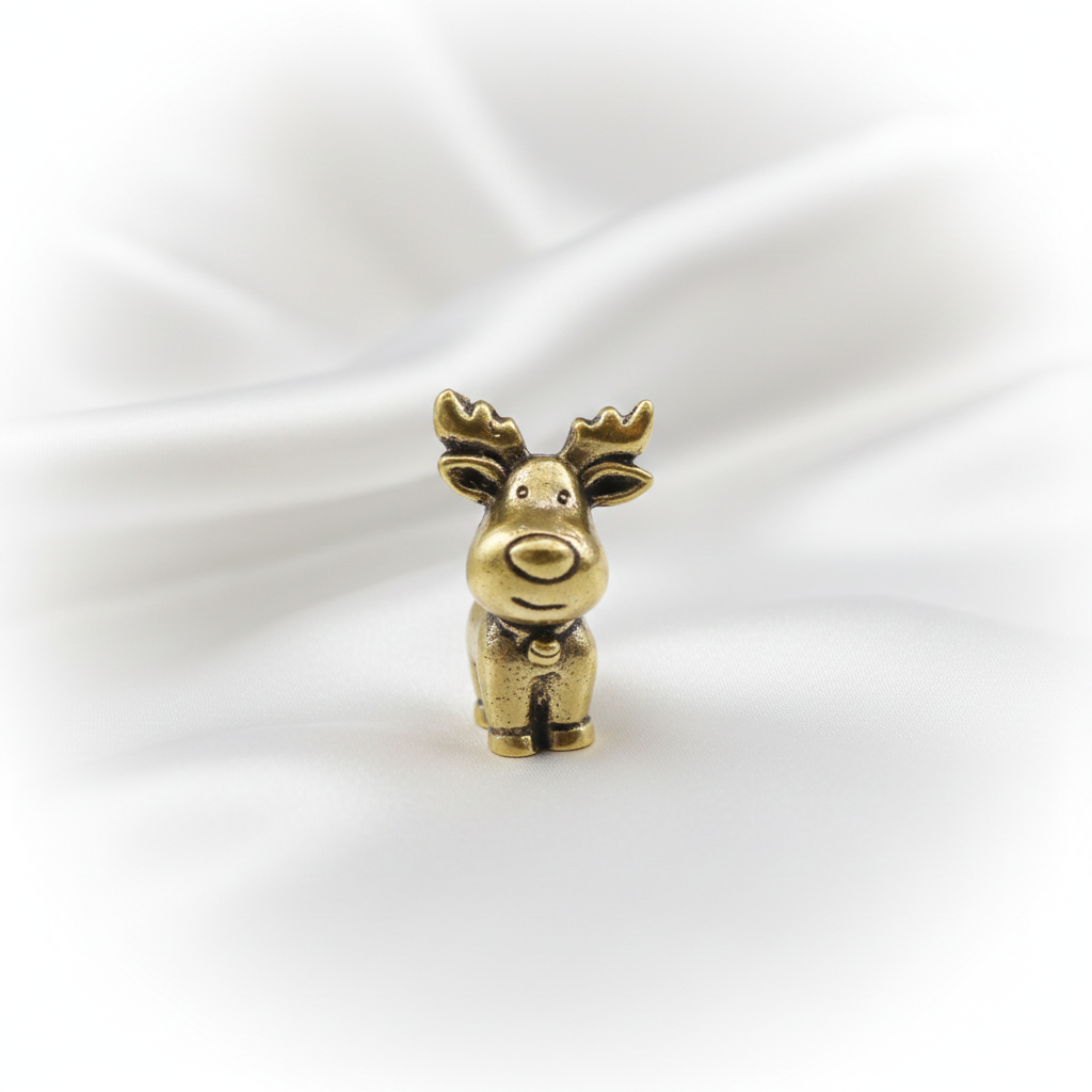 1 pc Handcrafted Brass Elk Figurine – Copper Metal Ornament with Antler Detail | Elegant Xmas & Home Desk Decoration