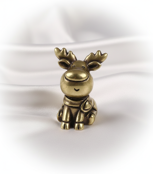 1 pc Handcrafted Brass Elk Figurine – Copper Metal Ornament with Antler Detail | Elegant Xmas & Home Desk Decoration